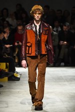 プラダ 2017-18年秋冬メンズコレクション - アートで昇華する70年代のカジュアルスタイル｜写真30