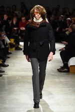 プラダ 2017-18年秋冬メンズコレクション - アートで昇華する70年代のカジュアルスタイル｜写真45