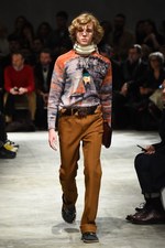 プラダ 2017-18年秋冬メンズコレクション - アートで昇華する70年代のカジュアルスタイル｜写真48