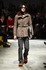 プラダ 2017-18年秋冬メンズコレクション - アートで昇華する70年代のカジュアルスタイル｜写真49