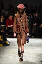 プラダ 2017-18年秋冬メンズコレクション - アートで昇華する70年代のカジュアルスタイル｜写真53