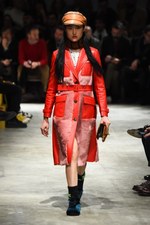 プラダ 2017-18年秋冬メンズコレクション - アートで昇華する70年代のカジュアルスタイル｜写真70