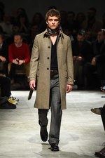 プラダ 2017-18年秋冬メンズコレクション - アートで昇華する70年代のカジュアルスタイル｜写真79