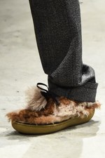 プラダ 2017-18年秋冬メンズコレクション - アートで昇華する70年代のカジュアルスタイル｜写真95