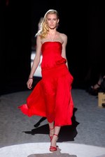 終わらない夏を感じさせる、ラグジュアリーなセクシースタイル - サルヴァトーレ フェラガモ 2012年春夏コレクション｜写真24