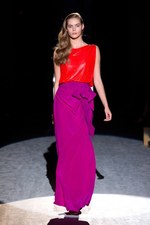 終わらない夏を感じさせる、ラグジュアリーなセクシースタイル - サルヴァトーレ フェラガモ 2012年春夏コレクション｜写真25