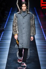 フェンディ 2017-18年秋冬メンズコレクション - 彩りを帯び、踊りだす日常の洋服たち｜写真13