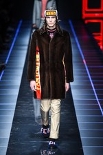 フェンディ 2017-18年秋冬メンズコレクション - 彩りを帯び、踊りだす日常の洋服たち｜写真16