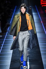 フェンディ 2017-18年秋冬メンズコレクション - 彩りを帯び、踊りだす日常の洋服たち｜写真20