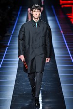 フェンディ 2017-18年秋冬メンズコレクション - 彩りを帯び、踊りだす日常の洋服たち｜写真22