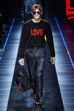 フェンディ 2017-18年秋冬メンズコレクション - 彩りを帯び、踊りだす日常の洋服たち｜写真78