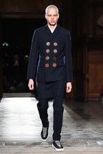 ジバンシィ バイ リカルド ティッシ 17年秋冬メンズコレクション - ラグジュアリーな新旧の融合｜写真2