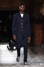 ジバンシィ バイ リカルド ティッシ 17年秋冬メンズコレクション - ラグジュアリーな新旧の融合｜写真3