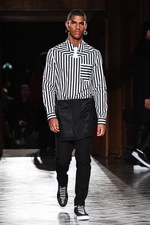 ジバンシィ バイ リカルド ティッシ 17年秋冬メンズコレクション - ラグジュアリーな新旧の融合｜写真17