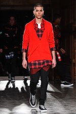 ジバンシィ バイ リカルド ティッシ 17年秋冬メンズコレクション - ラグジュアリーな新旧の融合｜写真40