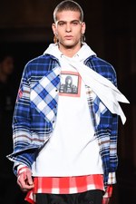 ジバンシィ バイ リカルド ティッシ 17年秋冬メンズコレクション - ラグジュアリーな新旧の融合｜写真52