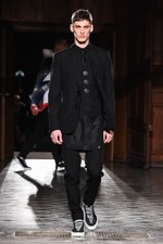 ジバンシィ バイ リカルド ティッシ 17年秋冬メンズコレクション - ラグジュアリーな新旧の融合｜写真63