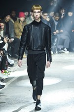 ユリウス 2017-18年秋冬コレクション - 新時代は今、そして未来へ｜写真35