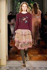 アルベルタ フェレッティ 2017年プレフォールコレクション - 7色のニットで過ごす優雅な日常｜写真15