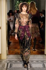 アルベルタ フェレッティ 2017年プレフォールコレクション - 7色のニットで過ごす優雅な日常｜写真16