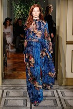 アルベルタ フェレッティ 2017年プレフォールコレクション - 7色のニットで過ごす優雅な日常｜写真29