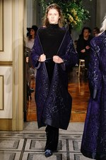 アルベルタ フェレッティ 2017年プレフォールコレクション - 7色のニットで過ごす優雅な日常｜写真31