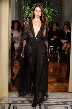 アルベルタ フェレッティ 2017年プレフォールコレクション - 7色のニットで過ごす優雅な日常｜写真43