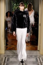 アルベルタ フェレッティ 2017年プレフォールコレクション - 7色のニットで過ごす優雅な日常｜写真54