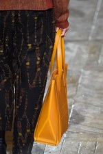 イッセイ ミヤケ メン 2017-18年秋冬コレクション - 自然の声に耳をすませて｜写真16