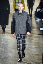 イッセイ ミヤケ メン 2017-18年秋冬コレクション - 自然の声に耳をすませて｜写真40