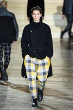 イッセイ ミヤケ メン 2017-18年秋冬コレクション - 自然の声に耳をすませて｜写真43