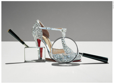 ディタ・フォン・ティースがルブタンへの愛を語る、クリスチャン ルブタン20周年記念アートブックのメーキングフィルム