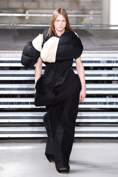 リック・オウエンス(Rick Owens) 2017-18年秋冬メンズコレクション  - 写真2