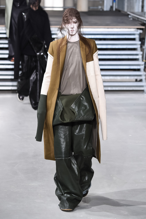 リック・オウエンス(Rick Owens) 2017-18年秋冬メンズコレクション  - 写真38