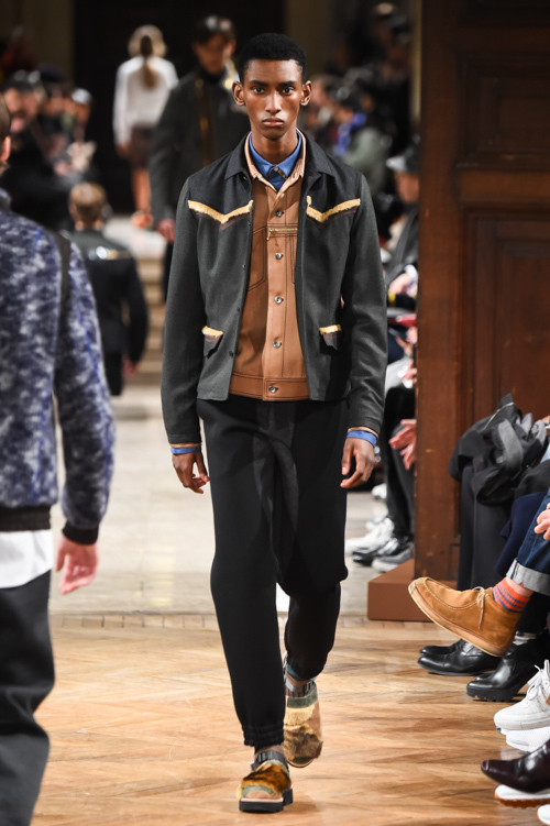 カラー 2017-18年秋冬<span>コレクション</span> - 写真48