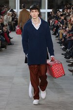 ルイ・ヴィトン 2017年秋冬メンズコレクション -Supremeとコラボ、肩の力を抜いたエレガンス｜写真4