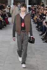 ルイ・ヴィトン 2017年秋冬メンズコレクション -Supremeとコラボ、肩の力を抜いたエレガンス｜写真14