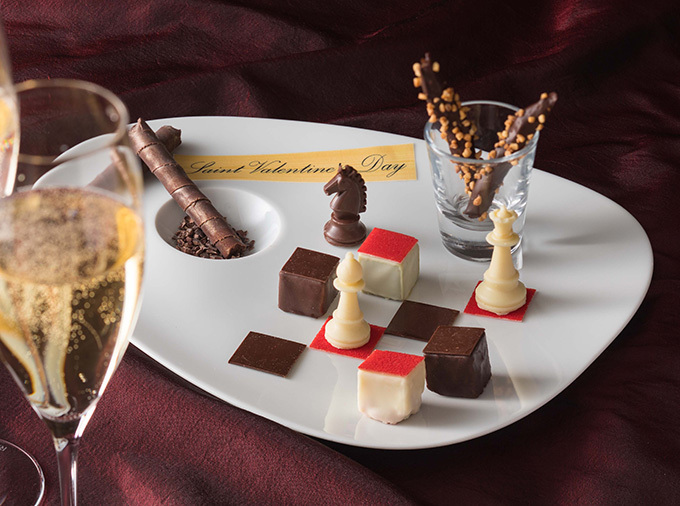 セルリアンタワー東急ホテルのバレンタイン、「チェスボード」がモチーフのショコラ | 写真