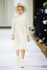 ボンポワン 2017年秋冬コレクション - 寒い冬に暖かくして出かけた幼少期のワクワクや幸福感を服に｜写真3