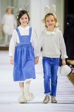 ボンポワン 2017年秋冬コレクション - 寒い冬に暖かくして出かけた幼少期のワクワクや幸福感を服に｜写真6