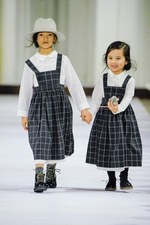 ボンポワン 2017年秋冬コレクション - 寒い冬に暖かくして出かけた幼少期のワクワクや幸福感を服に｜写真13