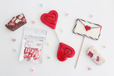 アートキャンディショップ パパブブレ のバレンタイン 両端から食べるハートのロリポップ ファッションプレス