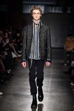 sacai 2017-18年秋冬メンズコレクション - 伝統に挑む新アイディアの再構成｜写真2