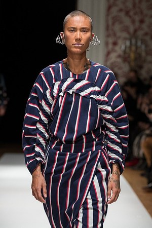 ヘンリック ヴィブスコフ(HENRIK VIBSKOV) 2017-18年秋冬ウィメンズ&メンズコレクション  - 写真3