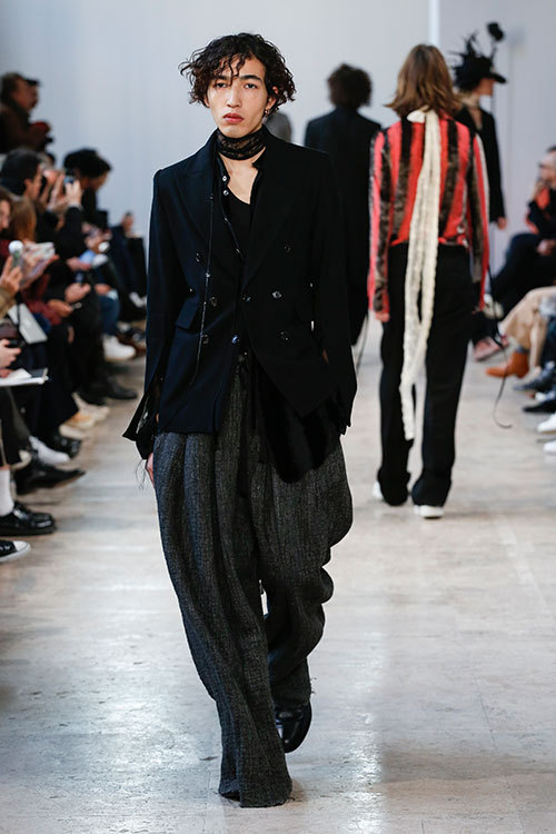アン ドゥムルメステール(ANN DEMEULEMEESTER) 2017-18年秋冬 アン ドゥムルメステール(ANN DEMEULEMEESTER) 2017-18年秋冬