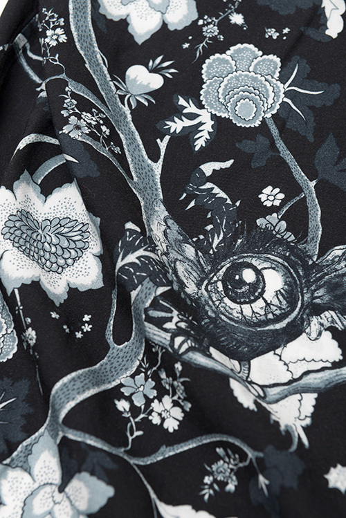 ルイ・ヴィトンのドーバー銀座限定パジャマシャツ＆パンツ、13秋冬の名作をモノトーンでアップデート｜写真3
