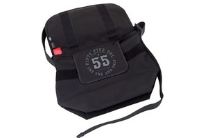 55DSLのブランド初オリジナルスニーカーとManhattan Portageとのコラボ 