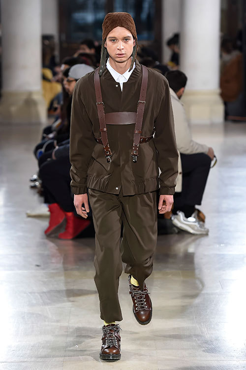 ジュリアン デイヴィッド17年秋冬コレクション モダンミリタリーを纏って現代に立ち向かう ファッションプレス
