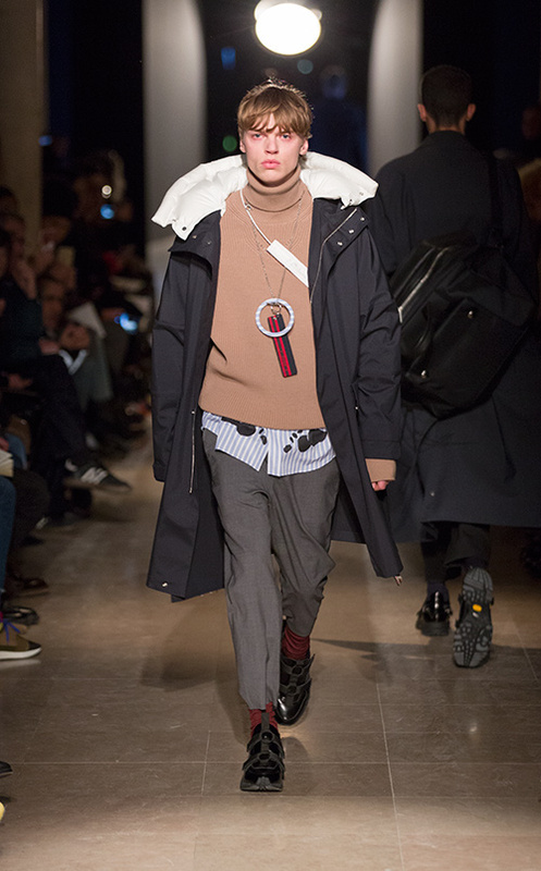 オーエーエムシー 2017-18年秋冬｜male マウンテンパーカー