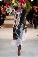 ヴィクター＆ロルフ17年春夏オートクチュールコレクション -日本の金継ぎの美を用いて再構築したドレス｜写真10